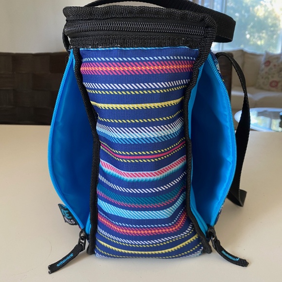 California Innovations Coldlok™ Lena Insulated Lunch Tote - Picture 4 of 16